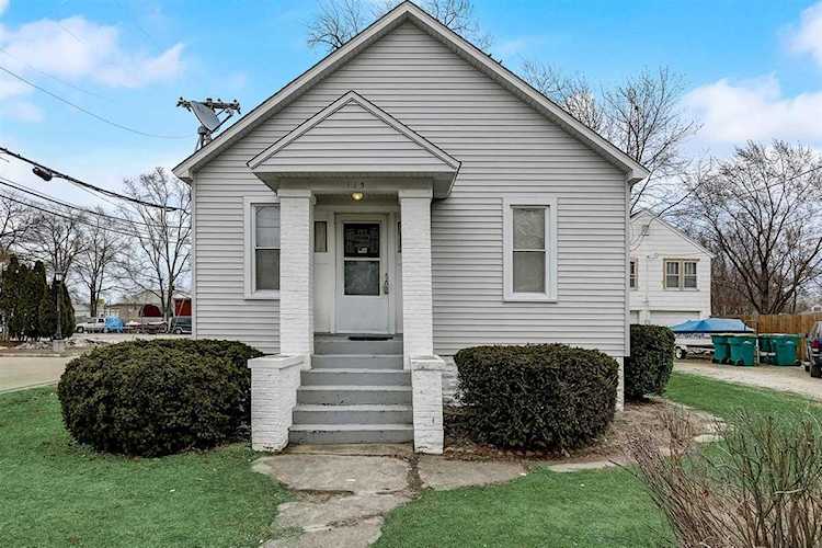 115 S Center St Braidwood, IL 60408