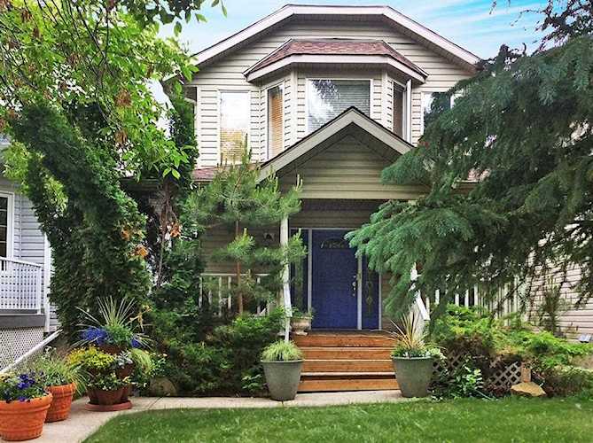 716 53 Ave Calgary, AB T2V 0C3