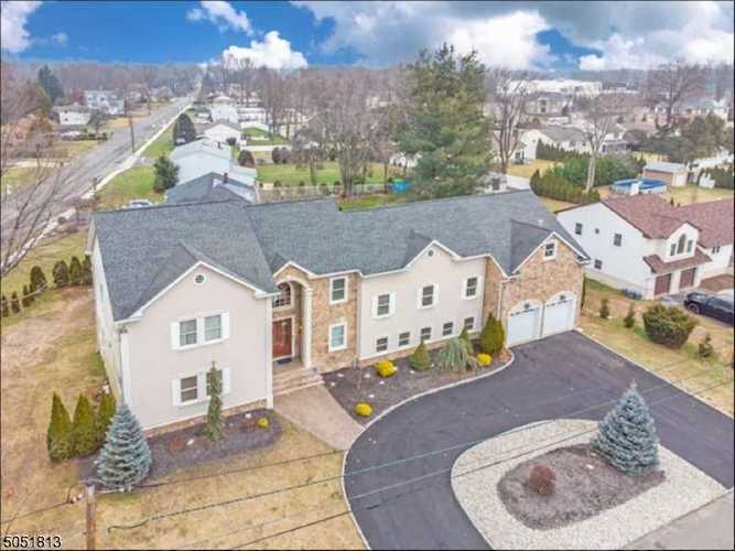 1 Charles Dr Fairfield Twp., NJ 07004