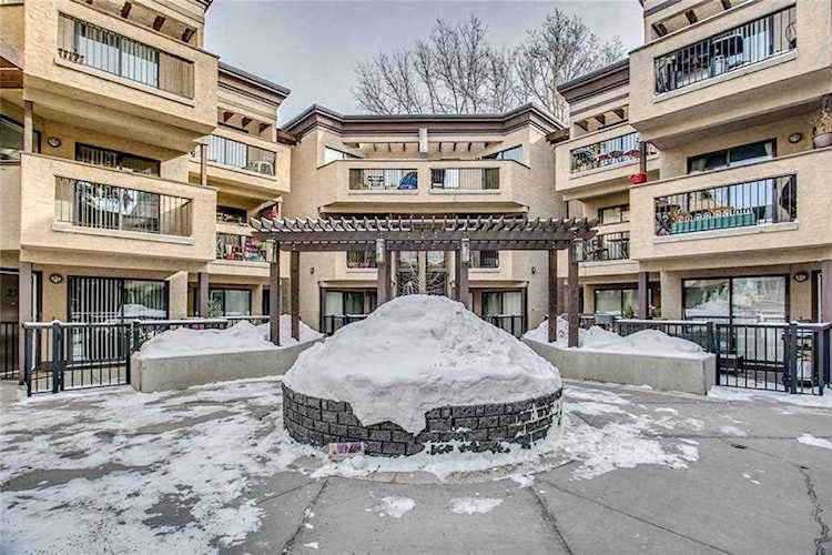 712 4 St NE #20 Calgary, AB T2E 3R5