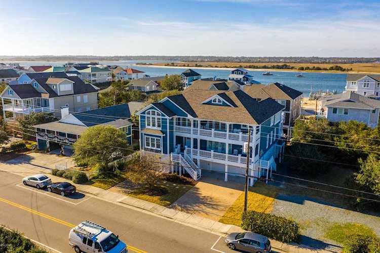 760 S Lumina Avenue Wrightsville Beach, NC 28480