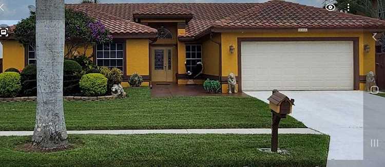 8862 Jaspers Drive Boynton Beach, FL 33472
