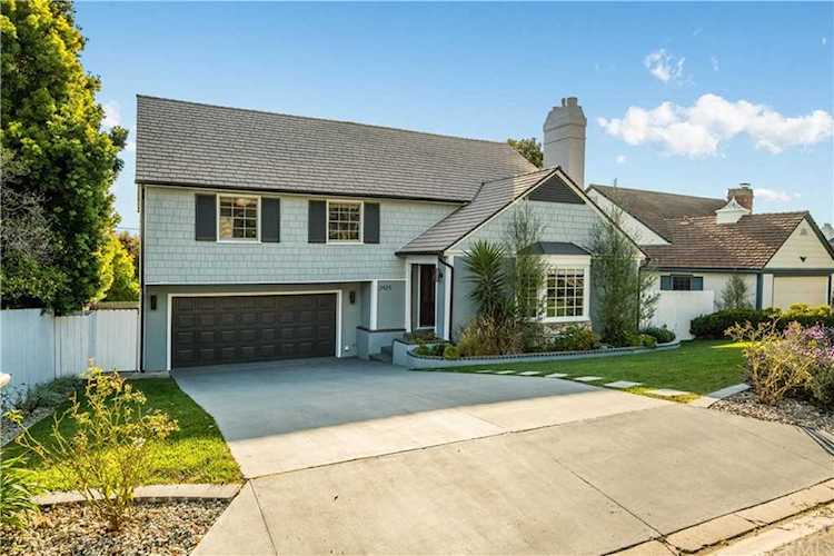 2425 Via Carrillo Palos Verdes Estates, CA 90274