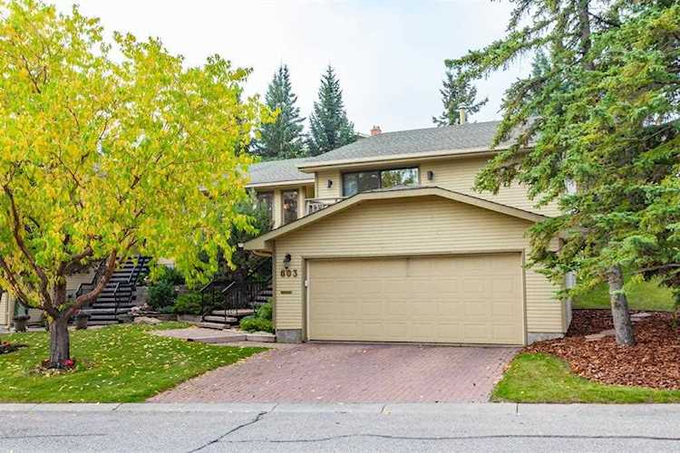 603 Stratton Terrace SW Calgary, AB T3H 1M5