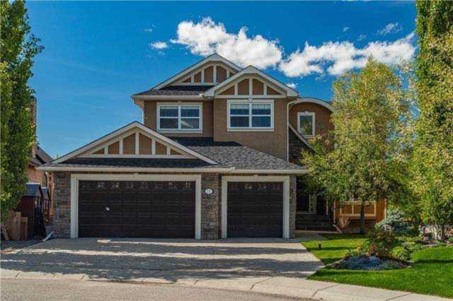 21 Discovery Ridge Landing SW Calgary, AB T3H 5H7