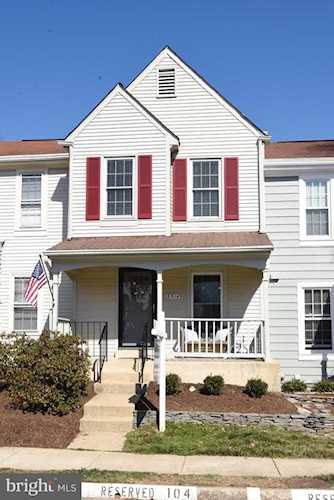 6314 Chimney Wood Ct Alexandria, VA 22306 | MLS ® VAFX1183812 Photo 1