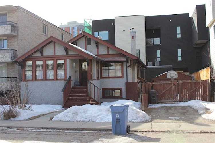 135 24 Ave SW, Calgary Real Estate Homes - MyFriendfernando Photo 1