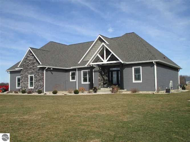 3245 Paddock Lane Mt Pleasant, MI 48858