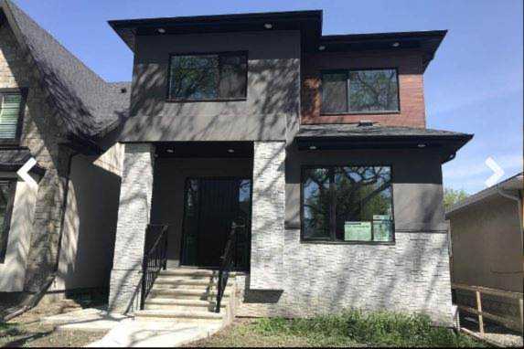 9724 83 Avenue Edmonton, AB T6E 2B5