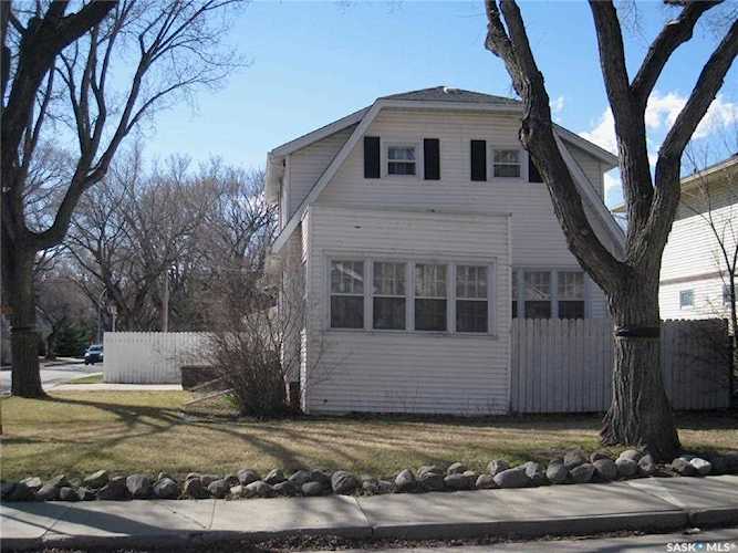 3000 15th Ave Regina, SK S4T 1S9