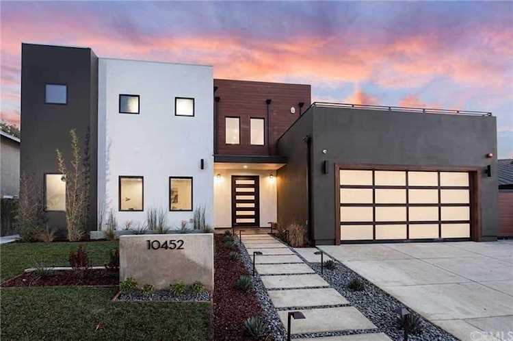 10452 Shangri La Huntington Beach, CA 92646 | MLS RS21016883 Photo 1