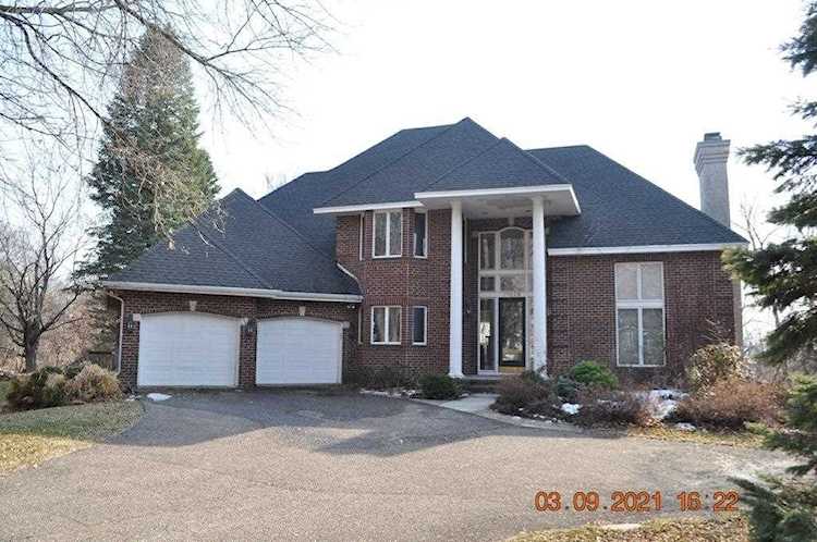 11036 Boone Circle Bloomington, MN 55438