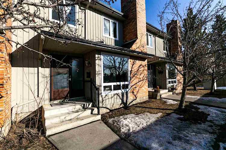 3253 119 Street Edmonton, AB T6J 5K7