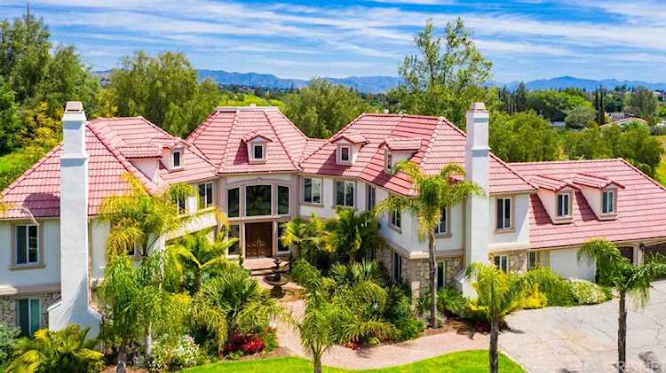 10650 Oakdale Avenue Chatsworth, CA 91311