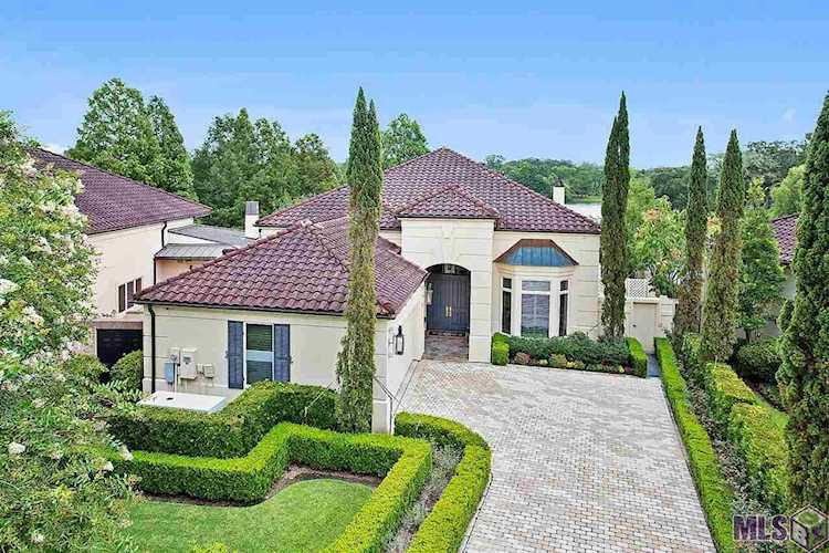 19343 Links Ct Baton Rouge, LA 70810