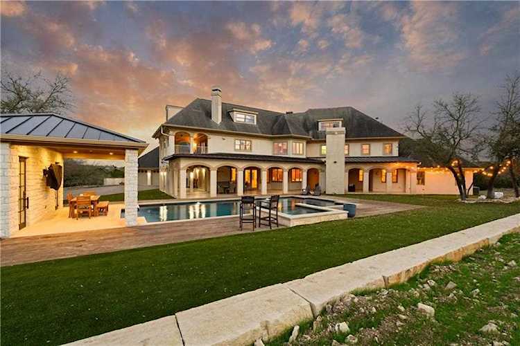 8910 Young LN Austin, TX 78737
