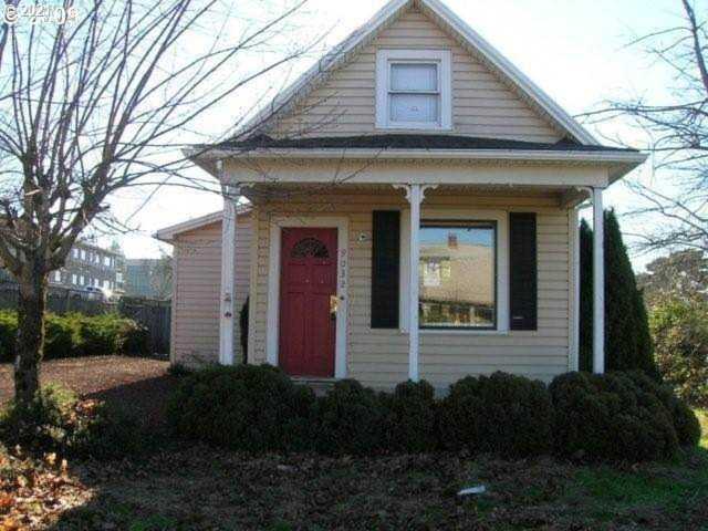 9032 SE Hinkley Ave Happy Valley, OR 97086 | MLS ® 21136290 Photo 1