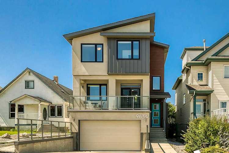 9634 99A Street Edmonton, AB T6E 3W8
