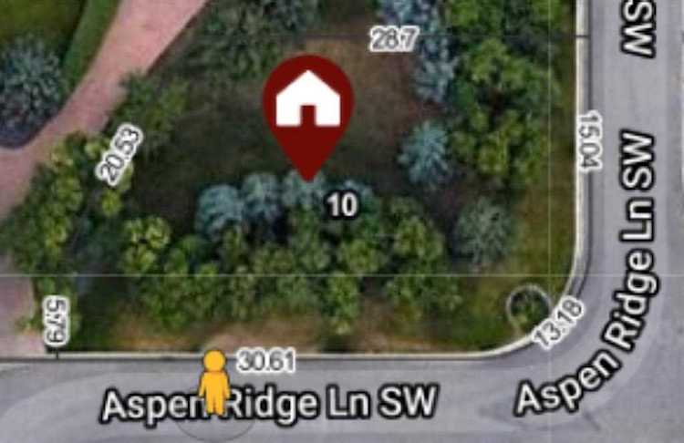 10 Aspen Ridge Calgary, AB T3H 5H9