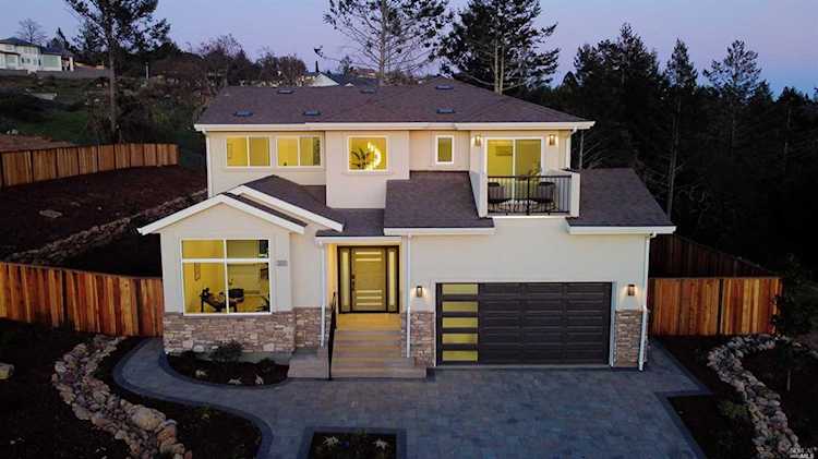3558 Southridge Drive Santa Rosa, CA 95403