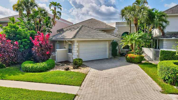 7772 Travelers Tree Drive Boca Raton, FL 33433