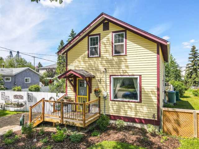 1212 Windsor Avenue Penhold, AB T0M 1R0