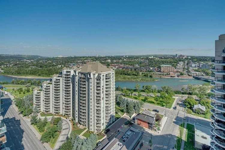 650 10 St SW #2202 Calgary, AB T2P 5G4