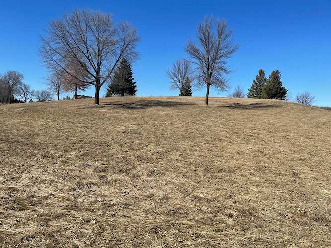685 Pinehurst Court Orono, MN 55364