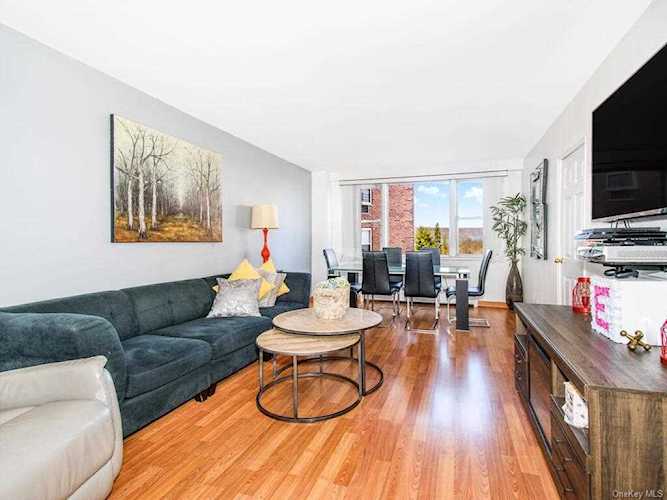 5800 Arlington Avenue #6X Bronx, NY 10471
