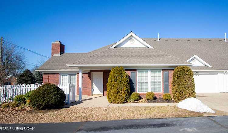 4431 Monarchos Dr Louisville, KY 40220