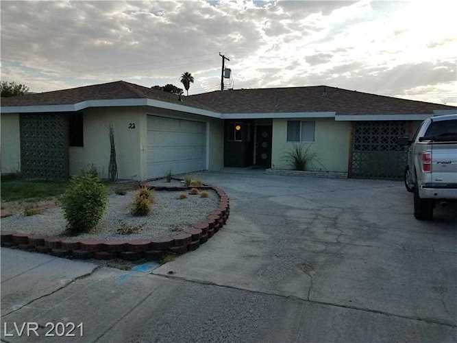 23 Diamond Circle Las Vegas, NV 89106