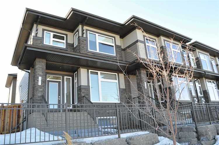 151 Hays Ridge Boulevard Edmonton, AB T6W 4G5