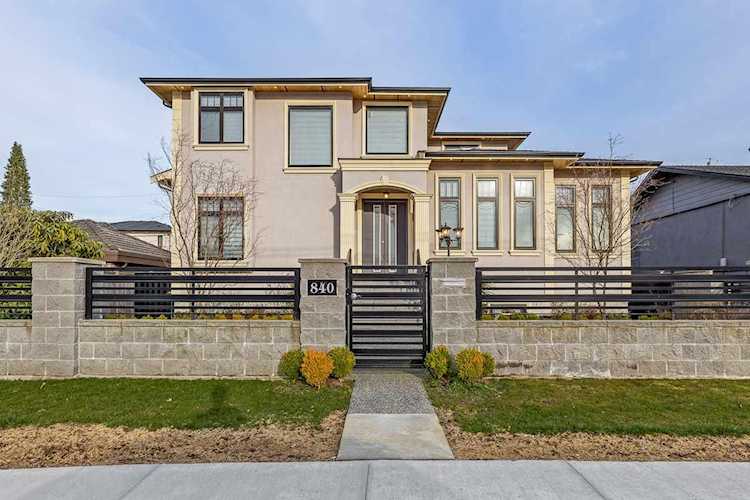 840 Kensington Avenue Burnaby, BC V5B 4B4