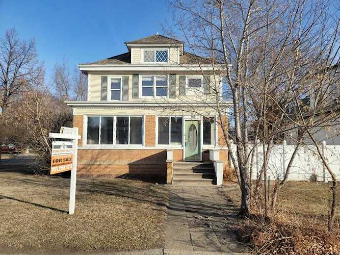 110 NW 7th Ave Mandan, ND 58554 | MLS 409423 Photo 1