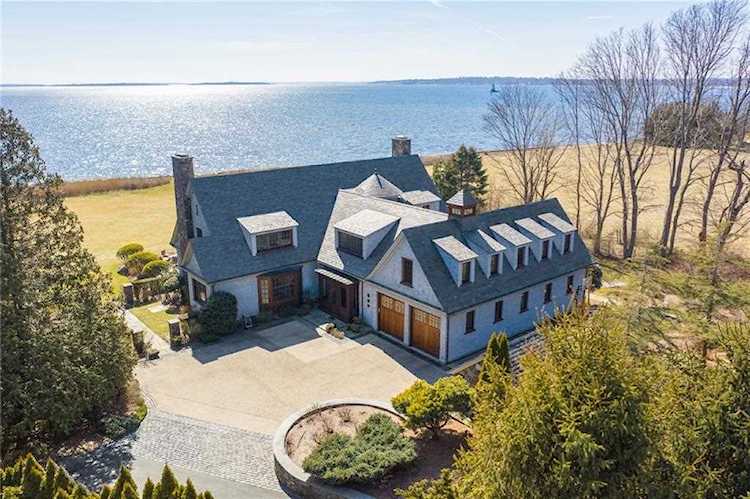 91 Nayatt Rd Barrington, RI 02806