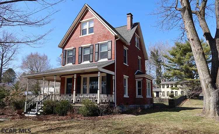 553 Linn Street E Bellefonte, PA 16823 | home for sale | KBB Photo 1