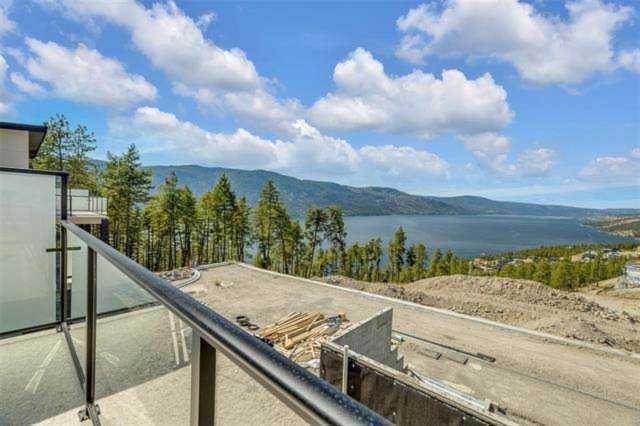 3220 Hilltown Drive Kelowna, BC V1V0C6
