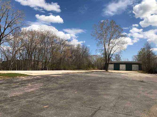 2651 S Oneida St Green Bay, WI 54304