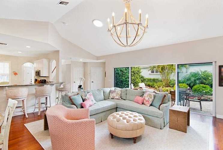8860 E Orchid Island Circle Vero Beach, FL 32963