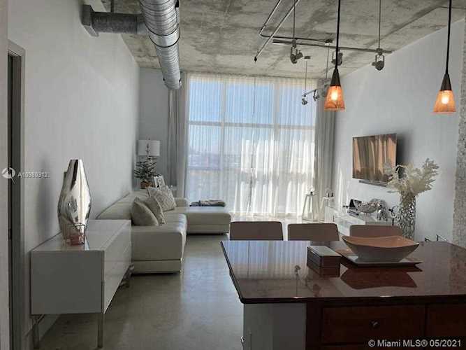 2001 Biscayne Blvd #3608 Miami, FL 33137