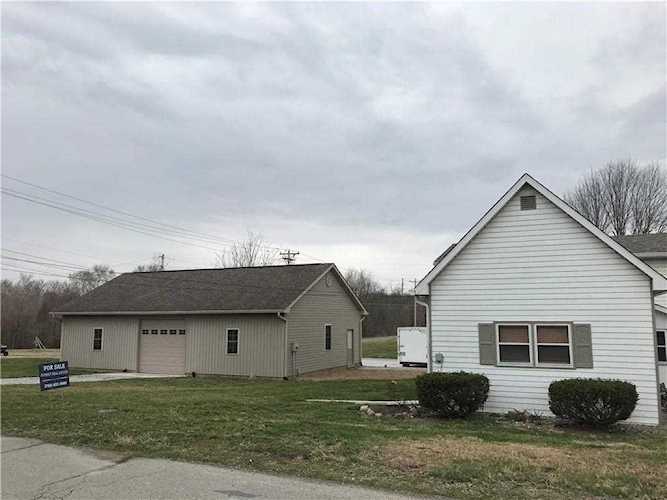 238 Jefferson St Pendleton, IN 46064