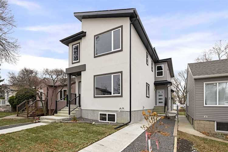 # 2 10917 68 Avenue Edmonton, AB T6H 2B9