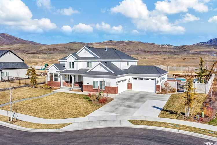 6658 W N Dry Creek Lane Ln Highland, UT 84003