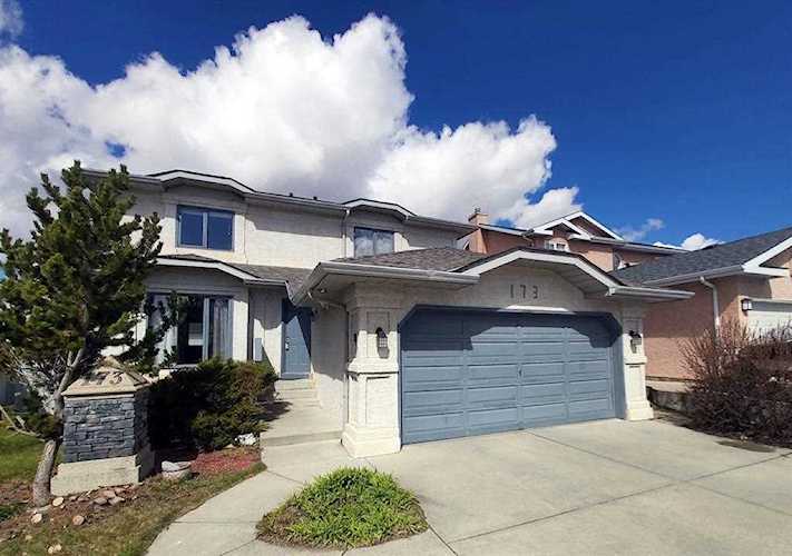 173 Arbour Ridge Circle NW Calgary, AB T3G 3S9
