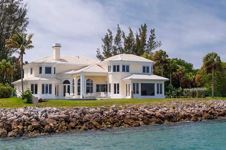 305 Indian Road Palm Beach, FL 33480