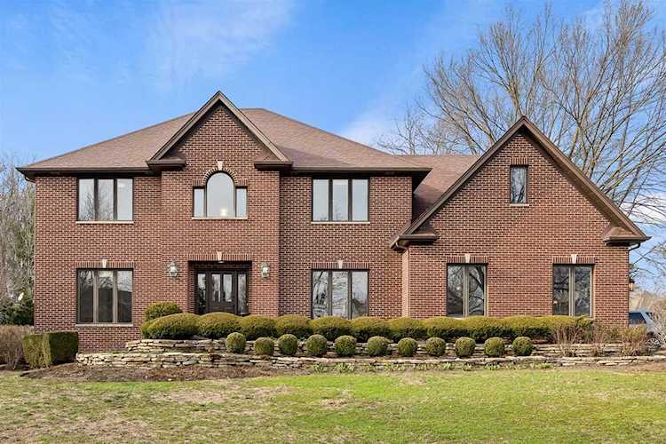 1033 Forest Trl Sugar Grove, IL 60554