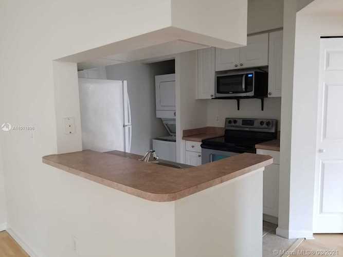 17150 N Bay Rd #2922 Sunny Isles Beach, FL 33160