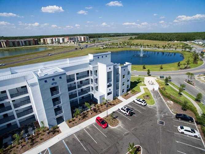4721 Clock Tower Dr #403 Kissimmee, FL 34746