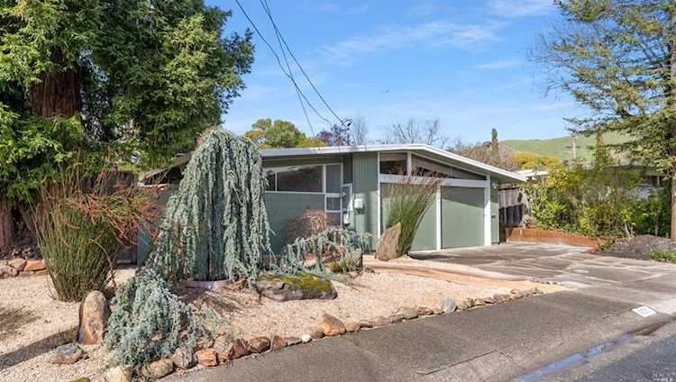 655 Wakerobin Lane San Rafael, CA 94903
