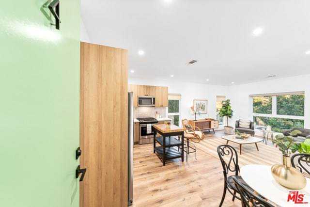 249 Bonnie Brae #4 Los Angeles, CA 90026